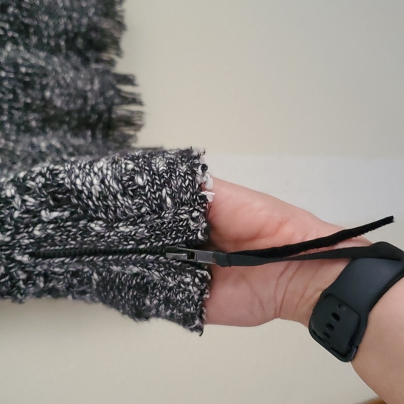 GUESS sweater cardigan - Picture 9 of 12